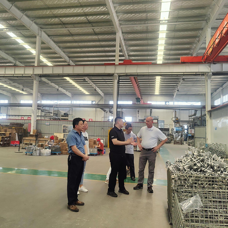 Key Client Visits Casting Factory to Strengthen Partnership
